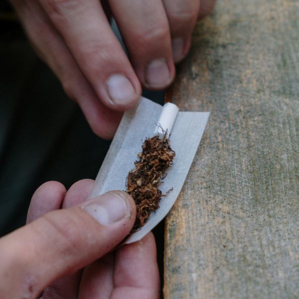 Rolling Paper Buying Guide: Choosing the Perfect Paper for You